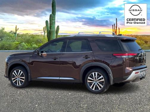 2022 Nissan Pathfinder Platinum 2WD