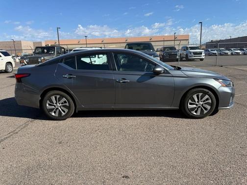 2023 Nissan Altima S FWD