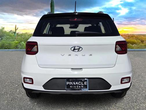 2023 Hyundai VENUE Limited