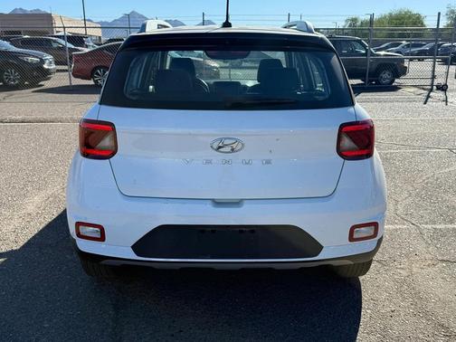 2023 Hyundai VENUE Limited