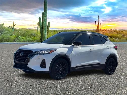 2023 Nissan Kicks SR