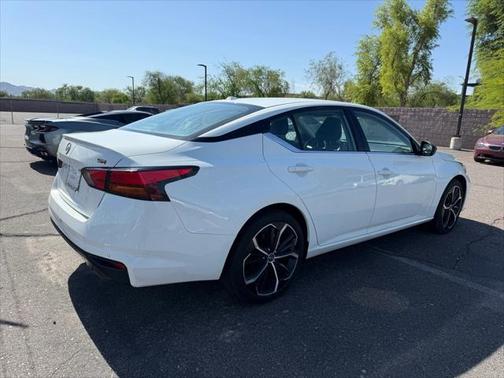 2024 Nissan Altima SR FWD