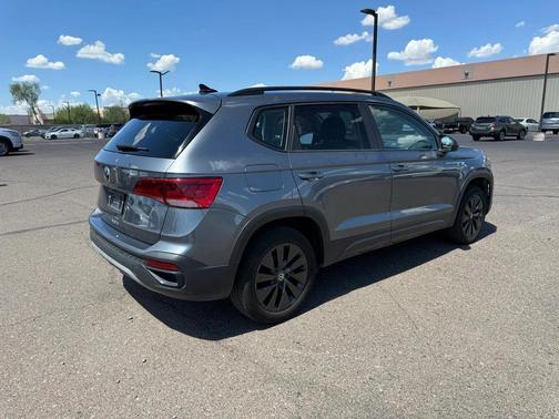 2024 Volkswagen Taos 1.5T S
