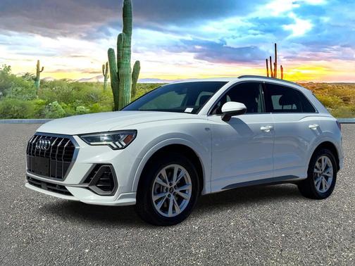 2024 Audi Q3 Premium 45 TFSI S line quattro Tiptronic