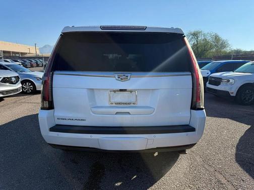 2020 Cadillac Escalade Luxury