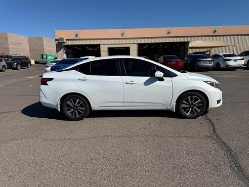 2025 Nissan Versa 1.6 SV