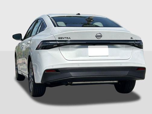 Aspen White Tricoat 2026 Nissan Sentra SL