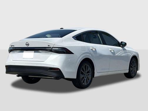 Aspen White Tricoat 2026 Nissan Sentra SL