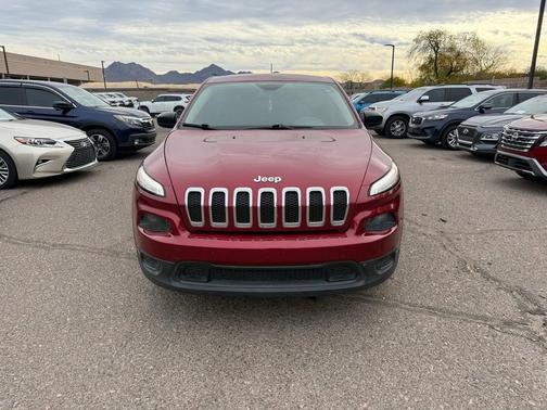 2017 Jeep Cherokee Sport