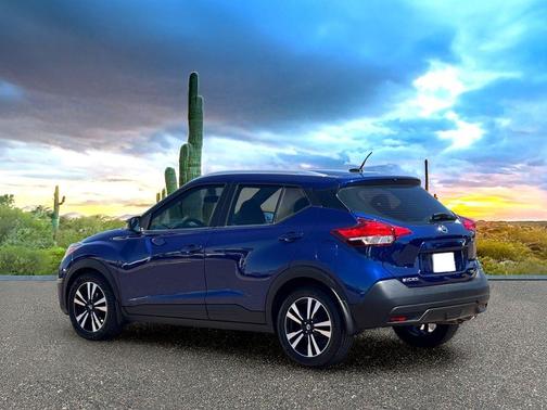 Deep Blue Pearl 2018 Nissan Kicks SV