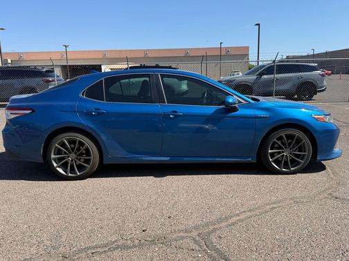 Blue Streak Metallic 2019 Toyota Camry Hybrid LE