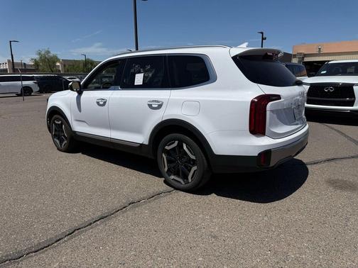 Glacial White Pearl 2025 Kia Telluride S