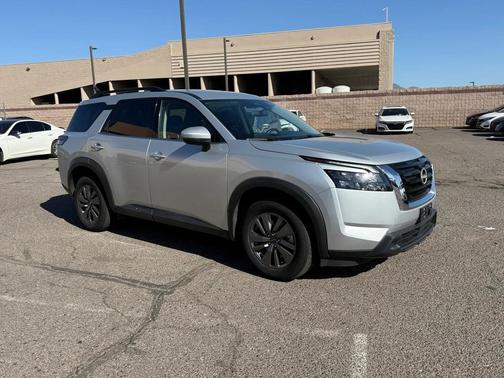 2024 Nissan Pathfinder SV 4WD
