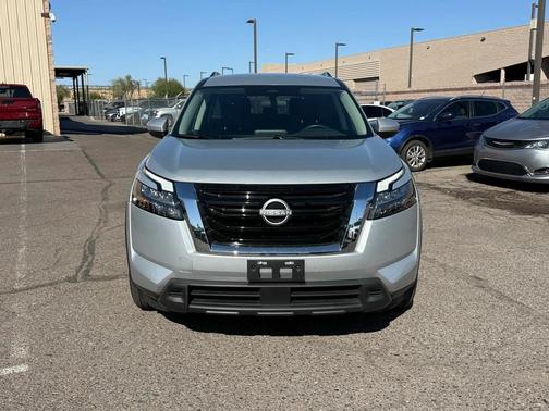 2024 Nissan Pathfinder SV 4WD