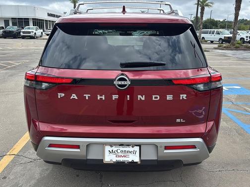 2024 Nissan Pathfinder SL FWD