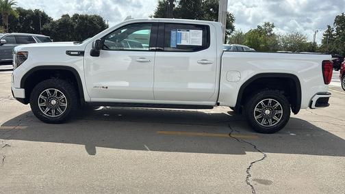 2024 GMC Sierra 1500 AT4