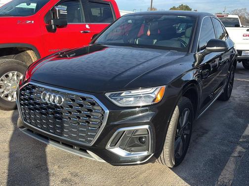 2022 Audi Q5 45 S line Premium Plus