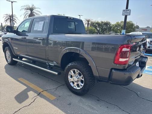 2020 RAM 3500 Laramie Crew Cab 4x4 6'4' Box
