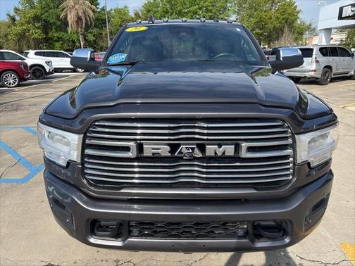 2020 RAM 3500 Laramie Crew Cab 4x4 6'4' Box