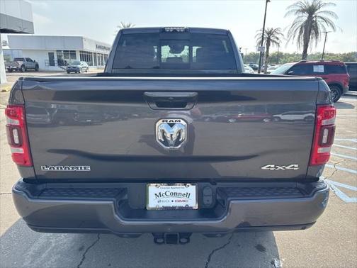 2020 RAM 3500 Laramie Crew Cab 4x4 6'4' Box