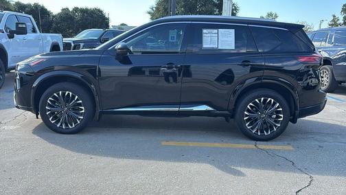 2024 Nissan Rogue Platinum