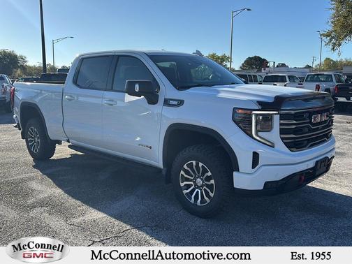 Summit White 2023 GMC Sierra 1500 AT4