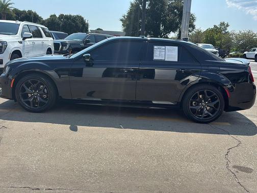 2022 Chrysler 300 S