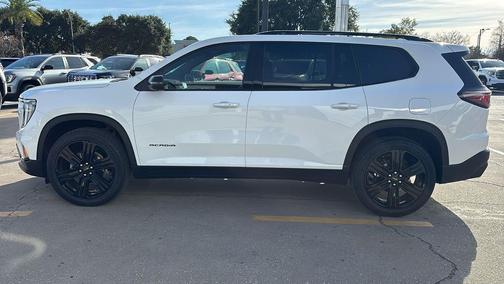 2026 GMC Acadia Elevation FWD