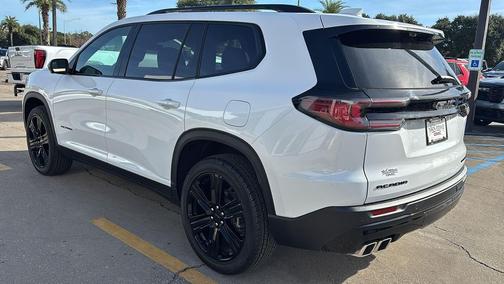 2026 GMC Acadia Elevation FWD