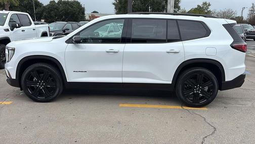 2026 GMC Acadia Elevation FWD