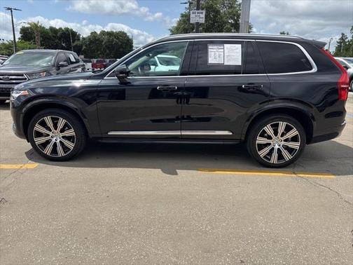 2022 Volvo XC90 T6 Inscription