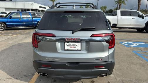 2023 GMC Acadia AWD AT4