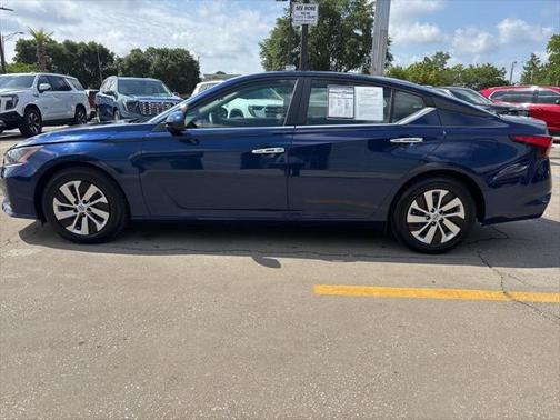 2023 Nissan Altima S FWD