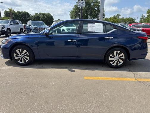 2023 Nissan Altima S FWD