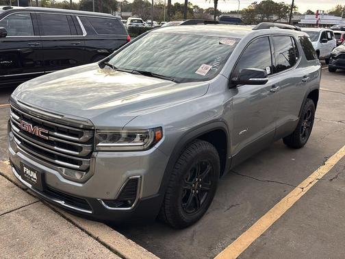 2023 GMC Acadia AWD AT4