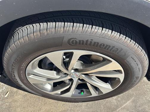 2023 Buick Envision Essence AWD