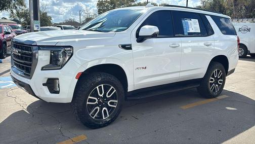 2023 GMC Yukon 4WD AT4