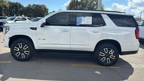 2023 GMC Yukon 4WD AT4