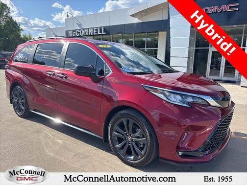 2022 Toyota Sienna XSE 7 Passenger