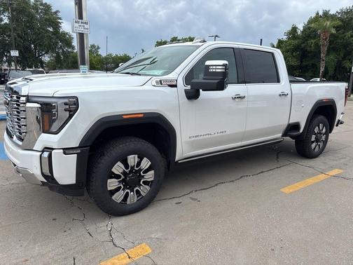 2025 GMC Sierra 2500 Denali