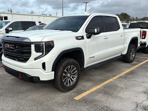 2022 GMC Sierra 1500 AT4