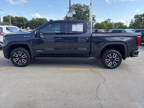 2022 GMC Sierra 1500 AT4