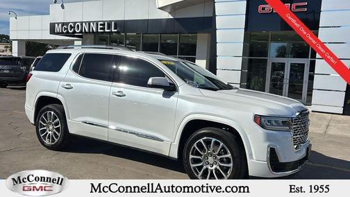 2023 GMC Acadia Denali