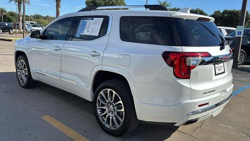 2023 GMC Acadia Denali