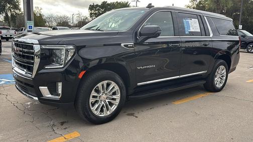 2023 GMC Yukon XL SLT