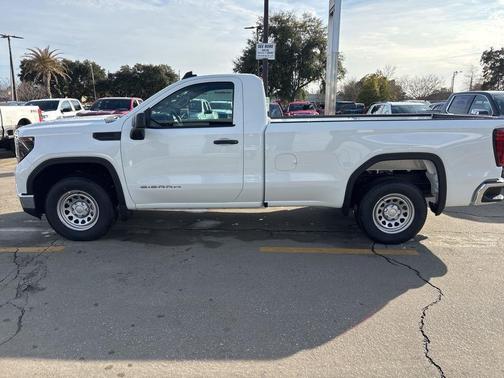 2025 GMC Sierra 1500 Pro