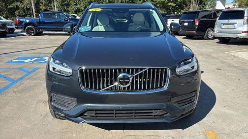 2021 Volvo XC90 T6 Momentum