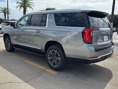 2026 GMC Yukon XL 2WD Elevation
