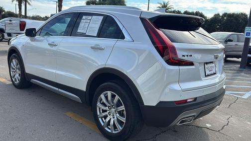 2023 Cadillac XT4 Premium Luxury