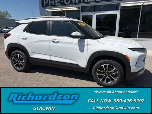Summit White 2025 Chevrolet Trailblazer LT